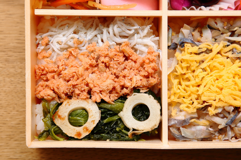 湘南色と車輪を組み合わせたご飯