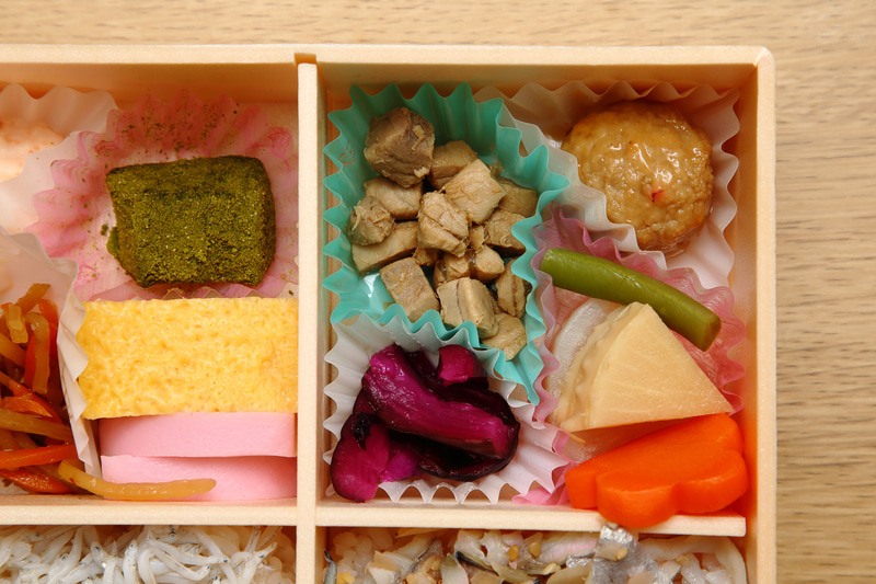 全体的にさっぱりとしていて甘みを抑えた味付けが美味しい