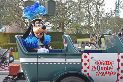 ミニーが主役の トータリー ミニーマウス 開催中 大人気イベントの音楽と衣装が今だけ復活 特別なグリーティングパレードに トラベル Watch