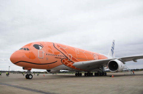 ANA、A380「FLYING HONU」2機でレストランと機内見学会 - トラベル Watch