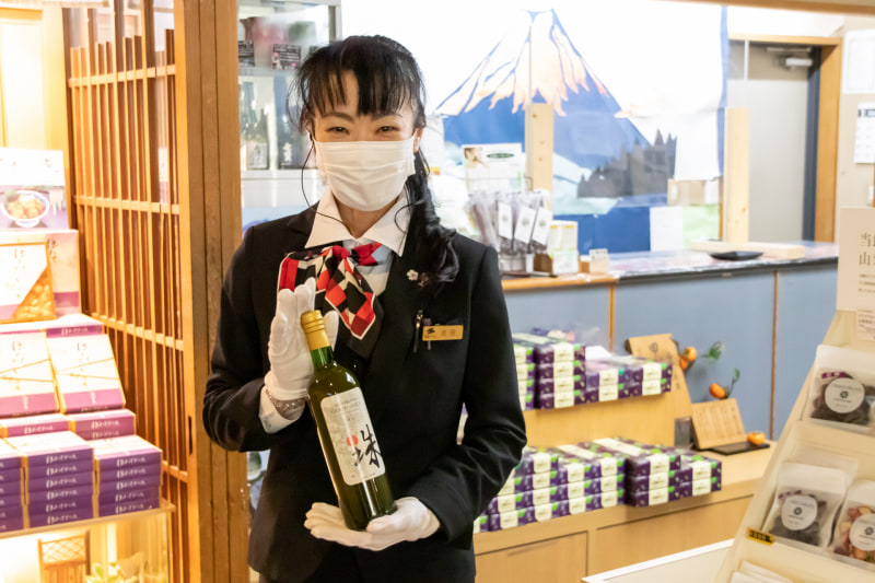 吉田有紀氏イチオシの商品「ぶどうジュース 珠」は、巨峰、甲州、ブラッククイーン、ベーリーAの4種類がラインナップされている