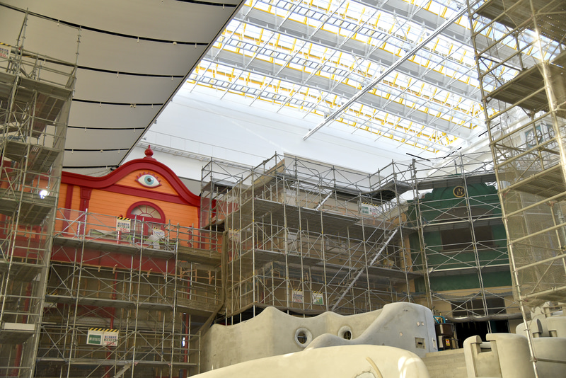 天井などは貼り直しで、より明るい空間へとリノベーション