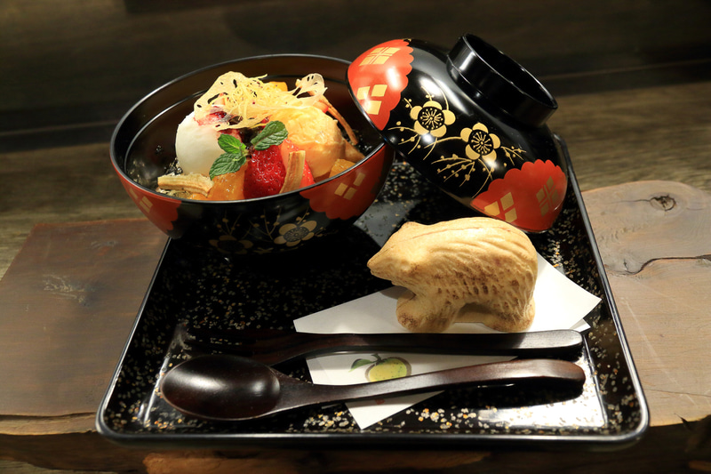 ツアーの最後を締めくくるこだわり食材の料亭〆パフェ