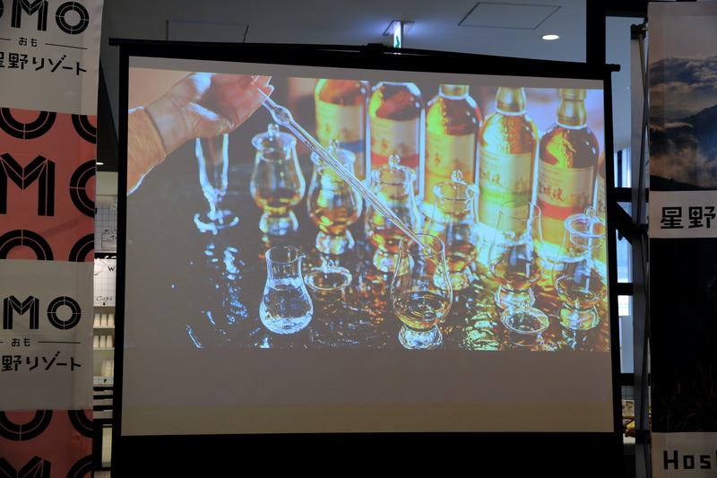 「THE NIKKA BAR」でのウィスキーブレンド体験