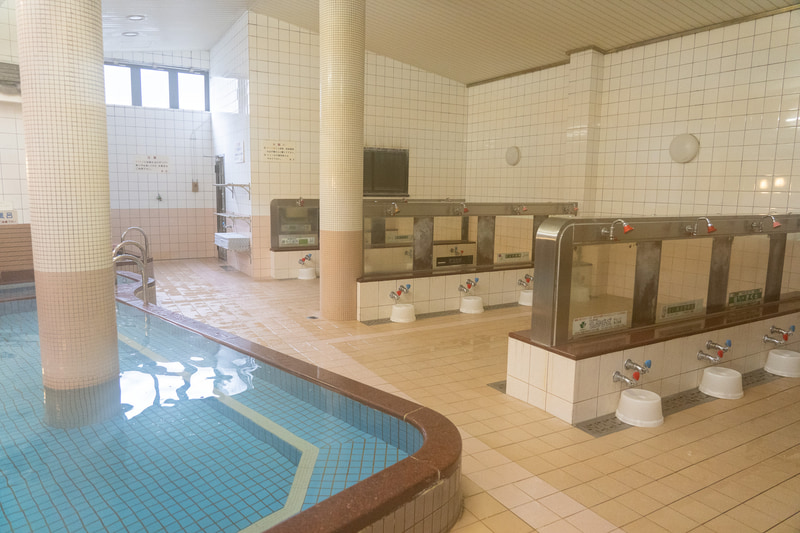 浴室は男女日替わり制です