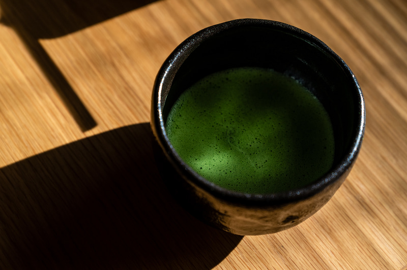 自然のなかで誰もが自由に一服できる