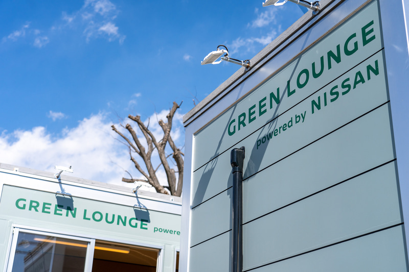 ラウンジは2棟あるが、混雑時や満席時は待つ可能性もあるので、時間に余裕を持って行くことをお勧めする