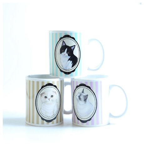 3種類の猫から選べる オリジナルイラストマグカップ（各1815円）