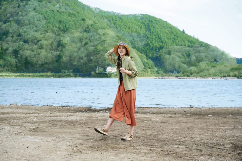 「Web注文/店舗受け取り専用品」の陳列販売を行なう