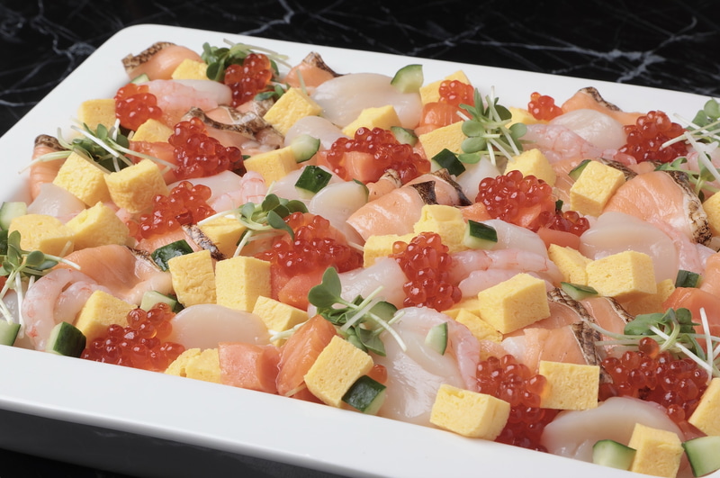 朝食では北海道各地の食材を使った料理をバイキングで提供