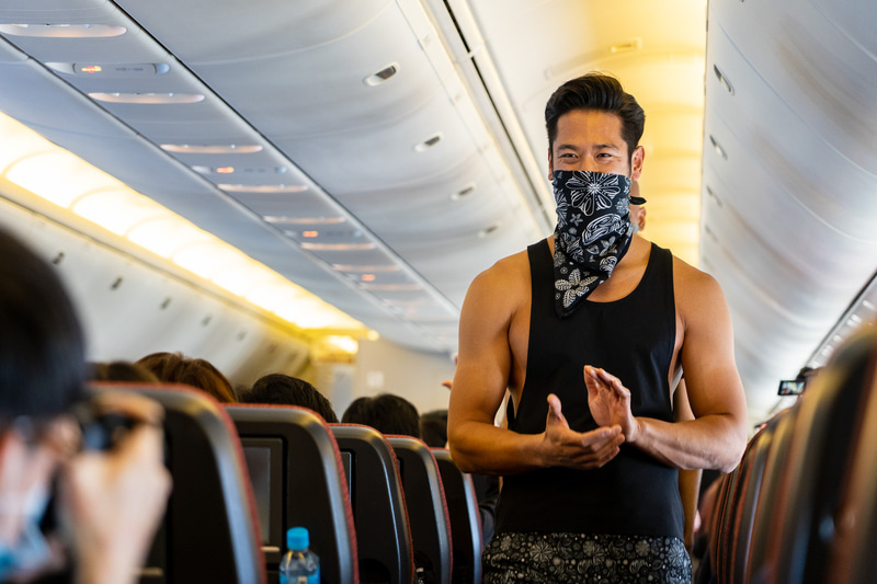 モデルさんたちが着用しているのは、トップモデルとして活躍するTakuya Nakamura氏がブランドプロデューサーとしてリリースしたメンズヨガウェア「DOYAVAILA」