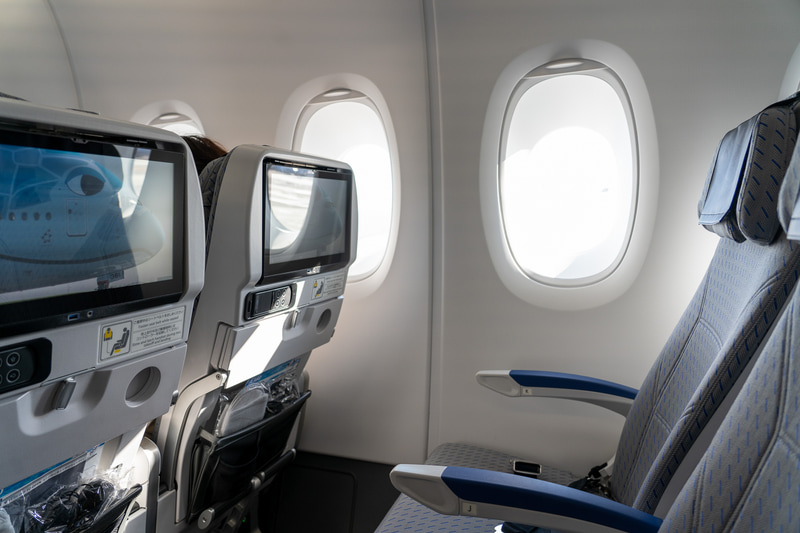 1階のエコノミークラスに座りました