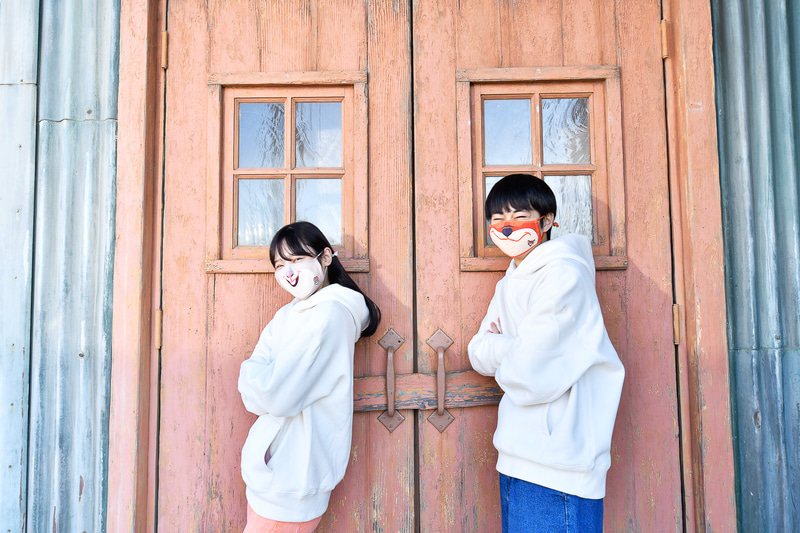 アメリカンウォーターフロントではウォールアートや扉などでシックな写真が撮れる