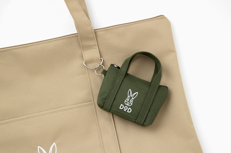 宝島チャンネル限定のベージュを購入するとミニトートが付いてくる（ランダム3色）