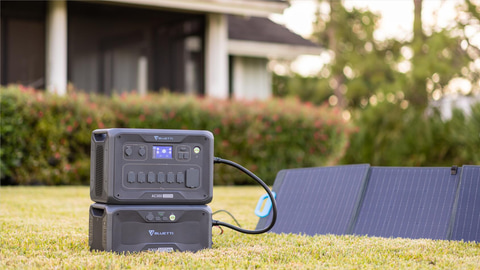 モジュール式のポータブル蓄電池「BLUETTI AC300＋B300」と350W