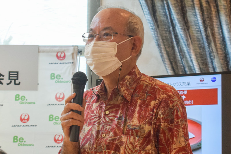 株式会社ジミーの稲嶺盛一郎社長。宜野湾市に本社を置き昨年65周年を迎えた老舗洋菓子メーカー