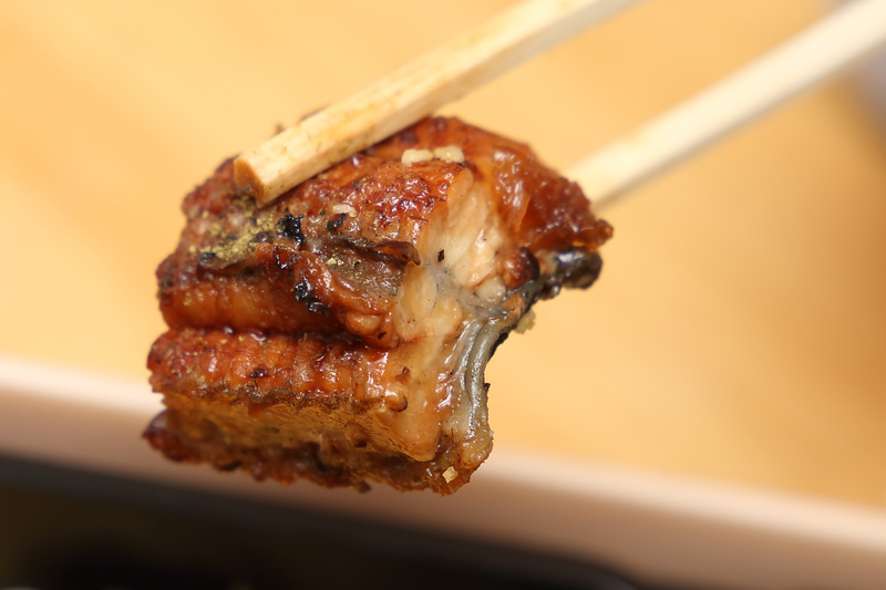 鰻ははなり肉厚で食べ応えがあります