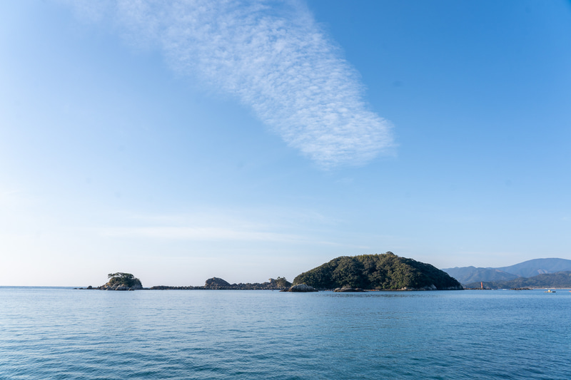 SUPボードやシーカヤックも楽しめる透明度の高い海