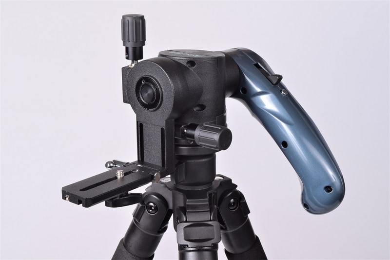 マウント部は三脚から取り外しが可能