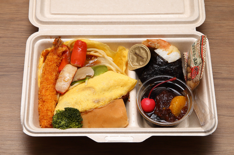 フタを開けるとなかは名古屋感満載