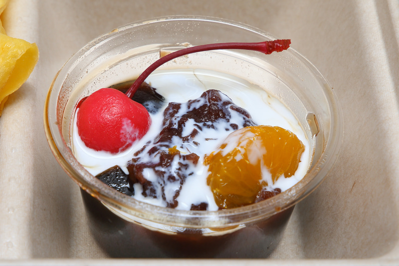 スジャータをたっぷりかけていただきます