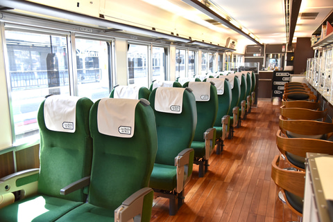 JR西日本 特急 La malle de Bois ケース 岡山デニム JR西日本 特急 La malle de Bois スマホケース 岡山デニム