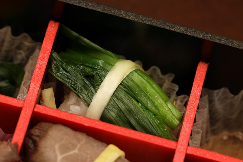 青ニラのおむすびもあります