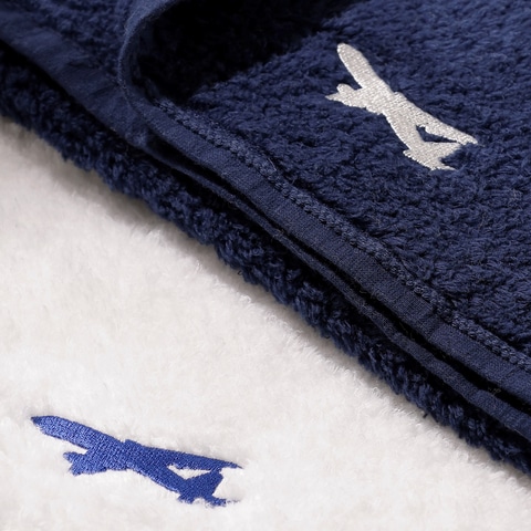 UCHINO×ANA、フェイスタオルとスモールバスタオル。飛行機の刺繍入り