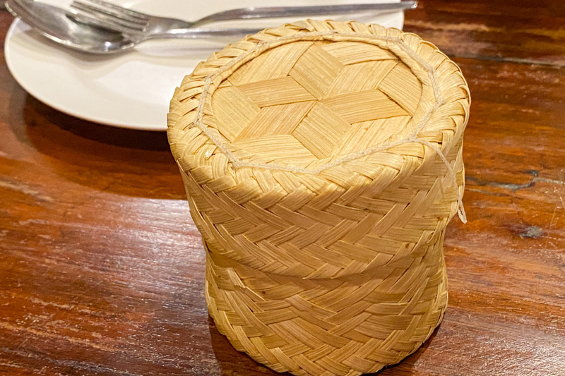 私も大好きなもち米がこの中に入って出てきます