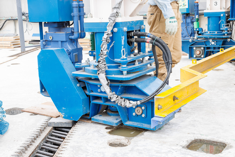 下部の車輪で自走することが可能