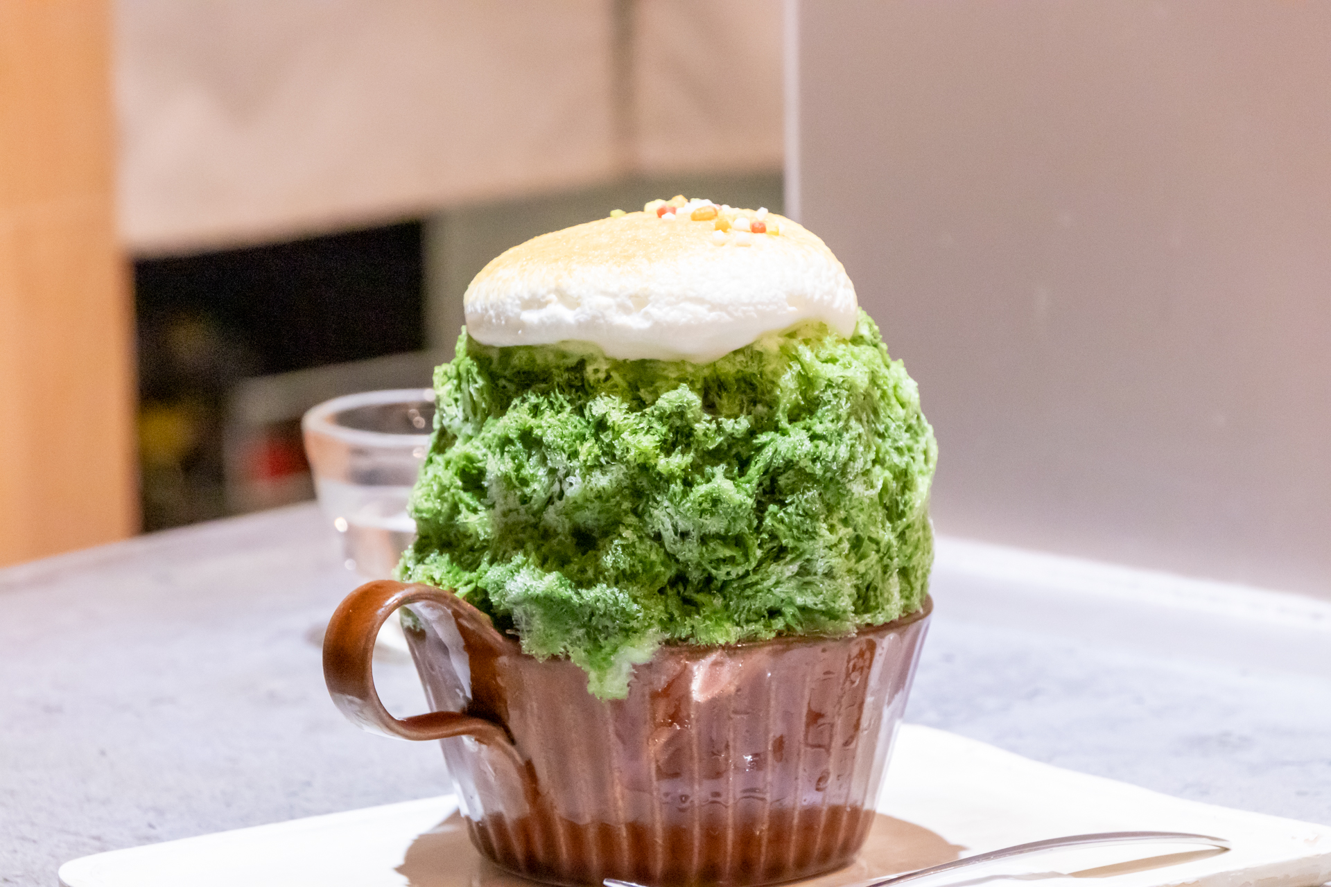 大和抹茶シロップを使った「大人の抹茶DX」（1320円）も人気