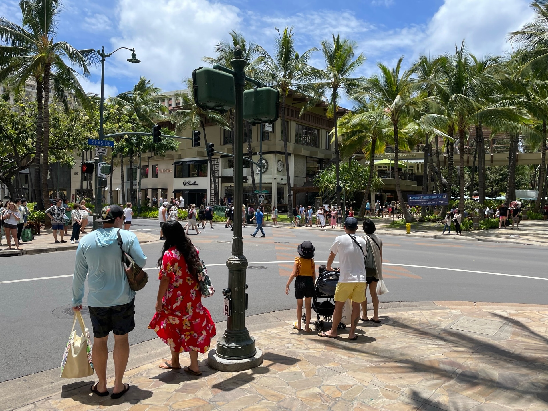 少し歩けばワイキキの中心街はすぐそこなので、とても便利な立地だ