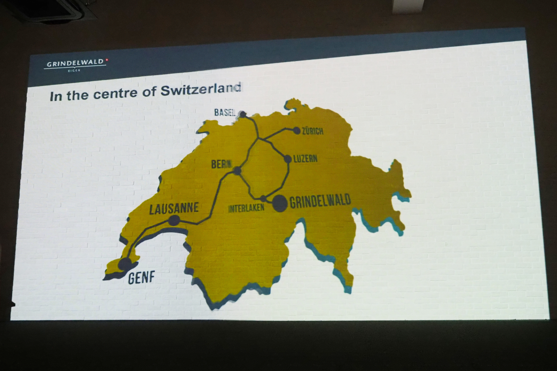 セミナーでは名峰アイガーの北壁など、グリンデルワルトの美しい風景を紹介