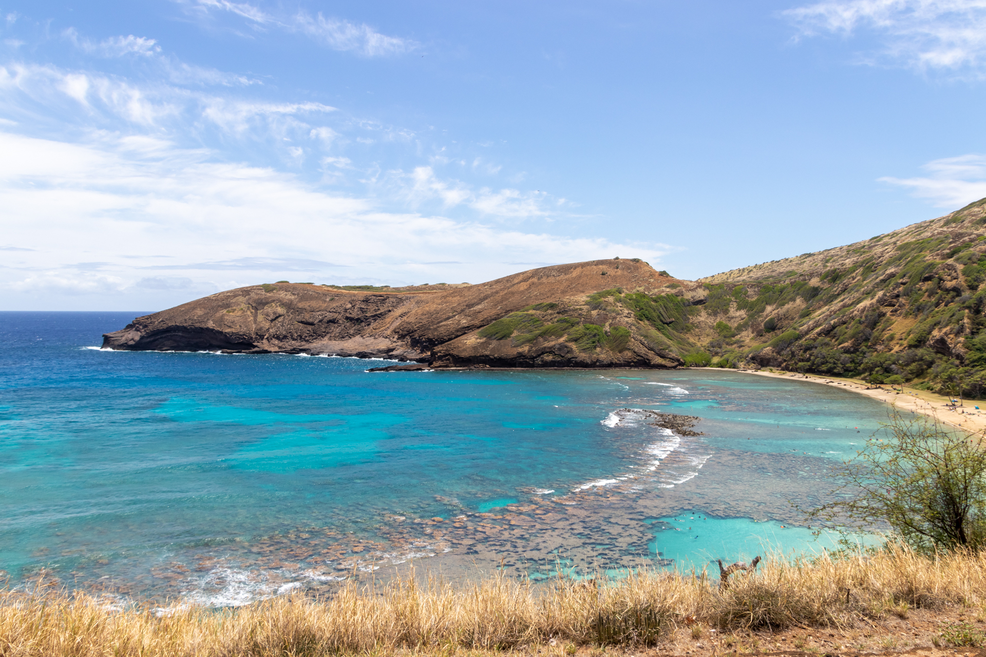 自然環境を守るために入場制限を取り入れたハナウマ湾