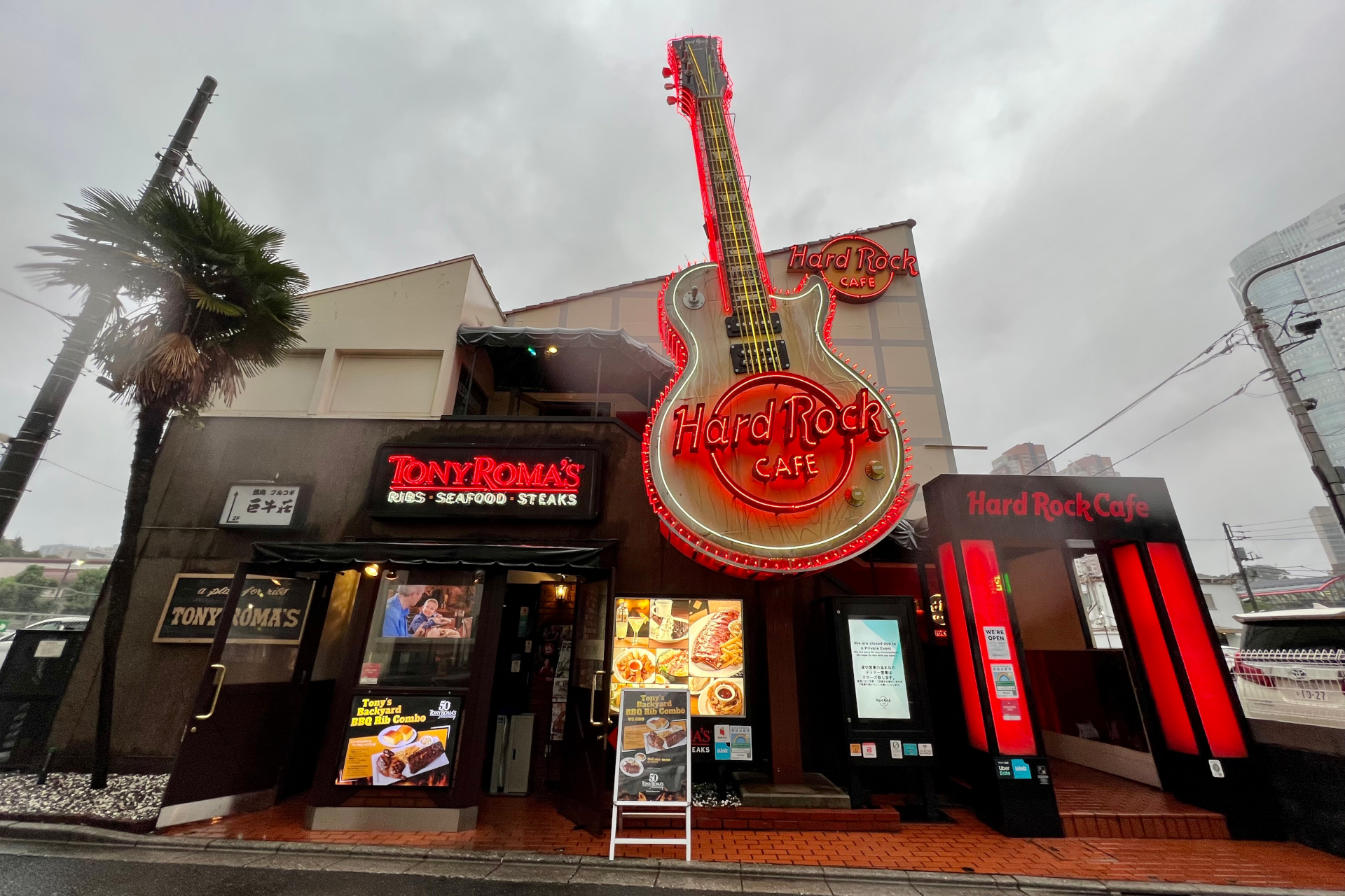 会場となったハードロックカフェ 東京。1階がトニーローマ 六本木店