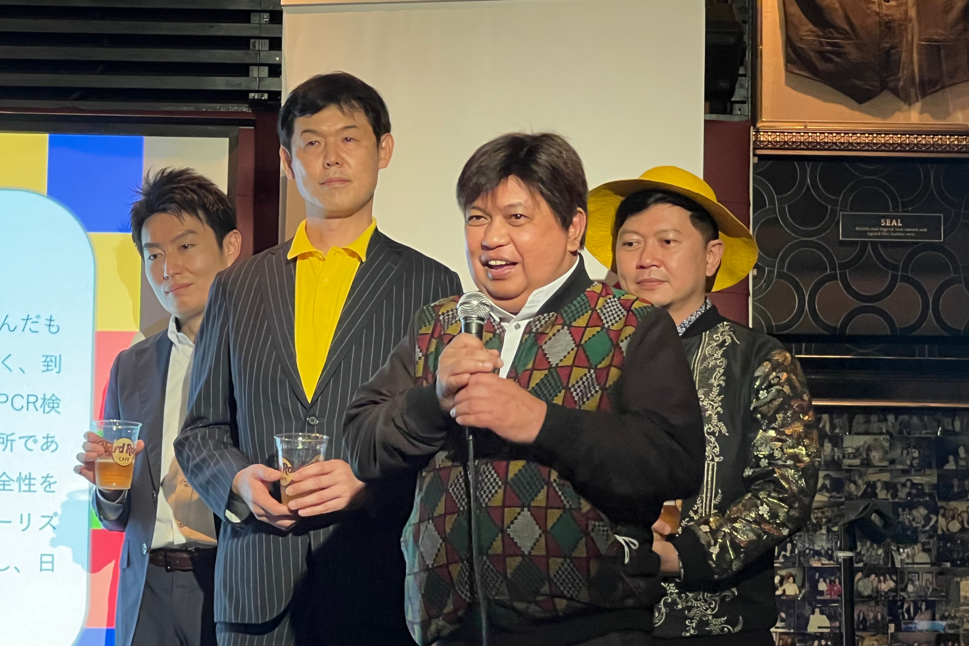 はじめにフィリピン観光省 東京支局 局長のニール・バレステロス氏があいさつ