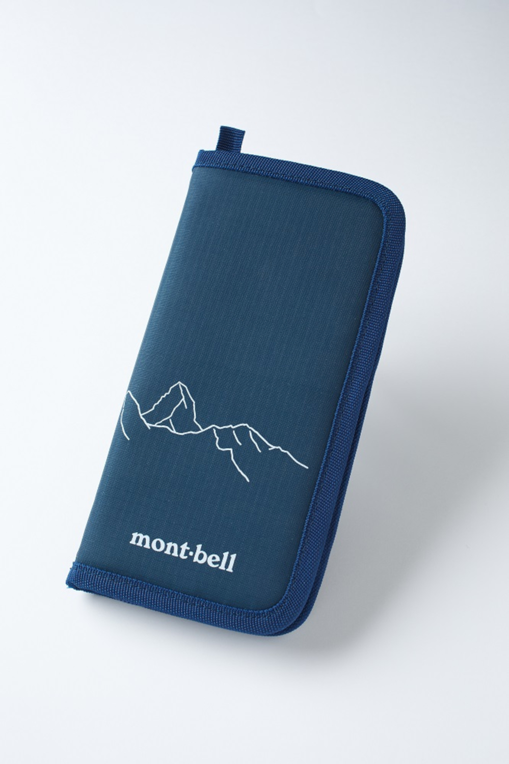 ちょっとした外出にも使いやすいサイズ