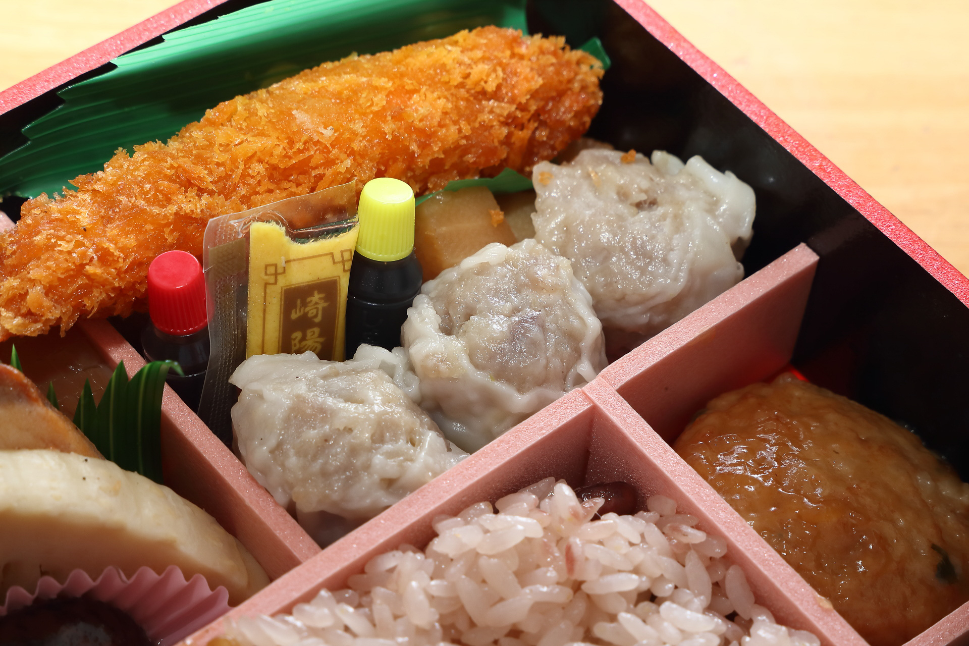 お約束のシウマイは3個