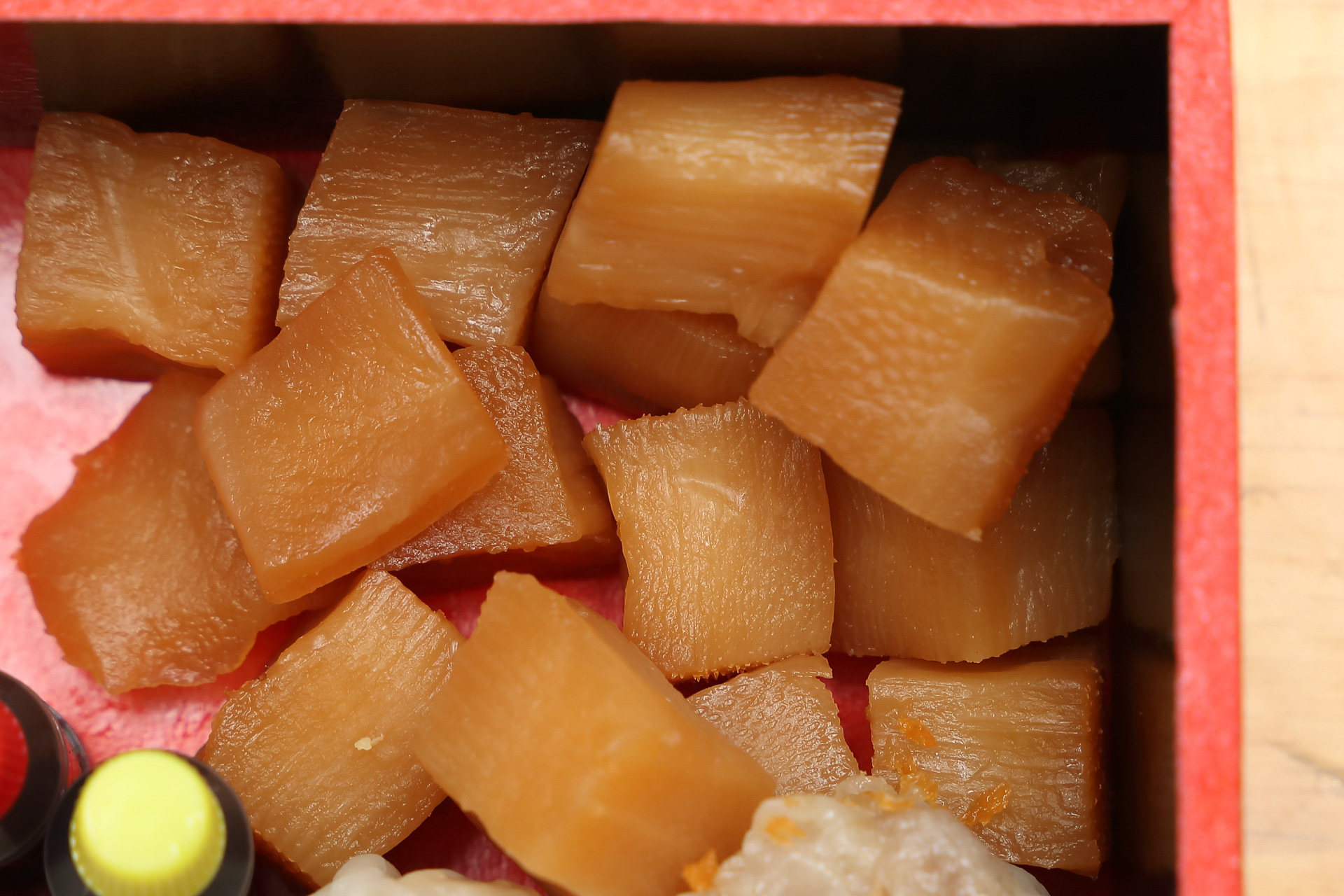 筍の煮物はとても美味しく、個人的には主役級の存在感とすら思えます