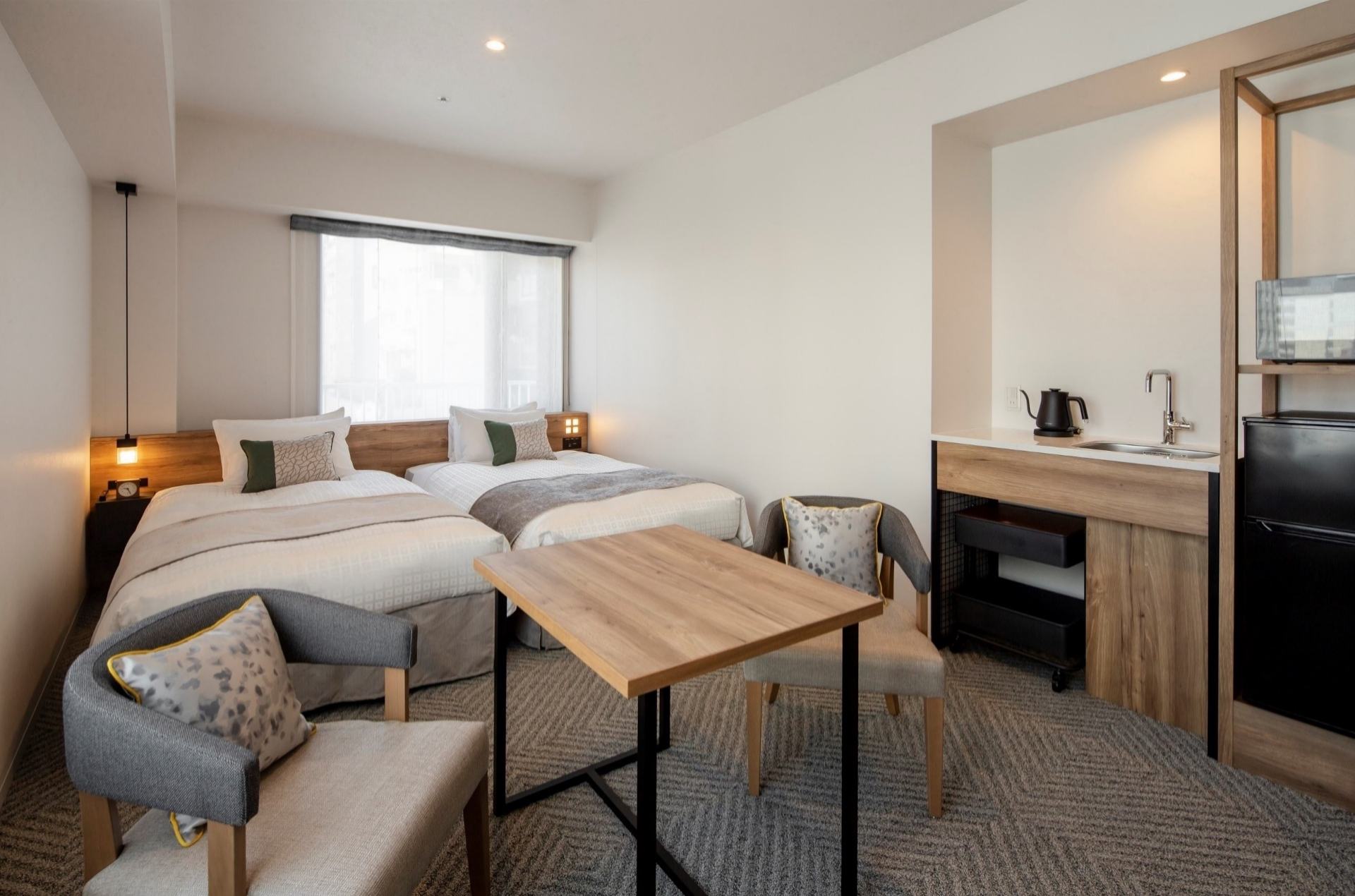 東急ステイ新宿イーストサイドでは「アジョインイングルーム」を用意