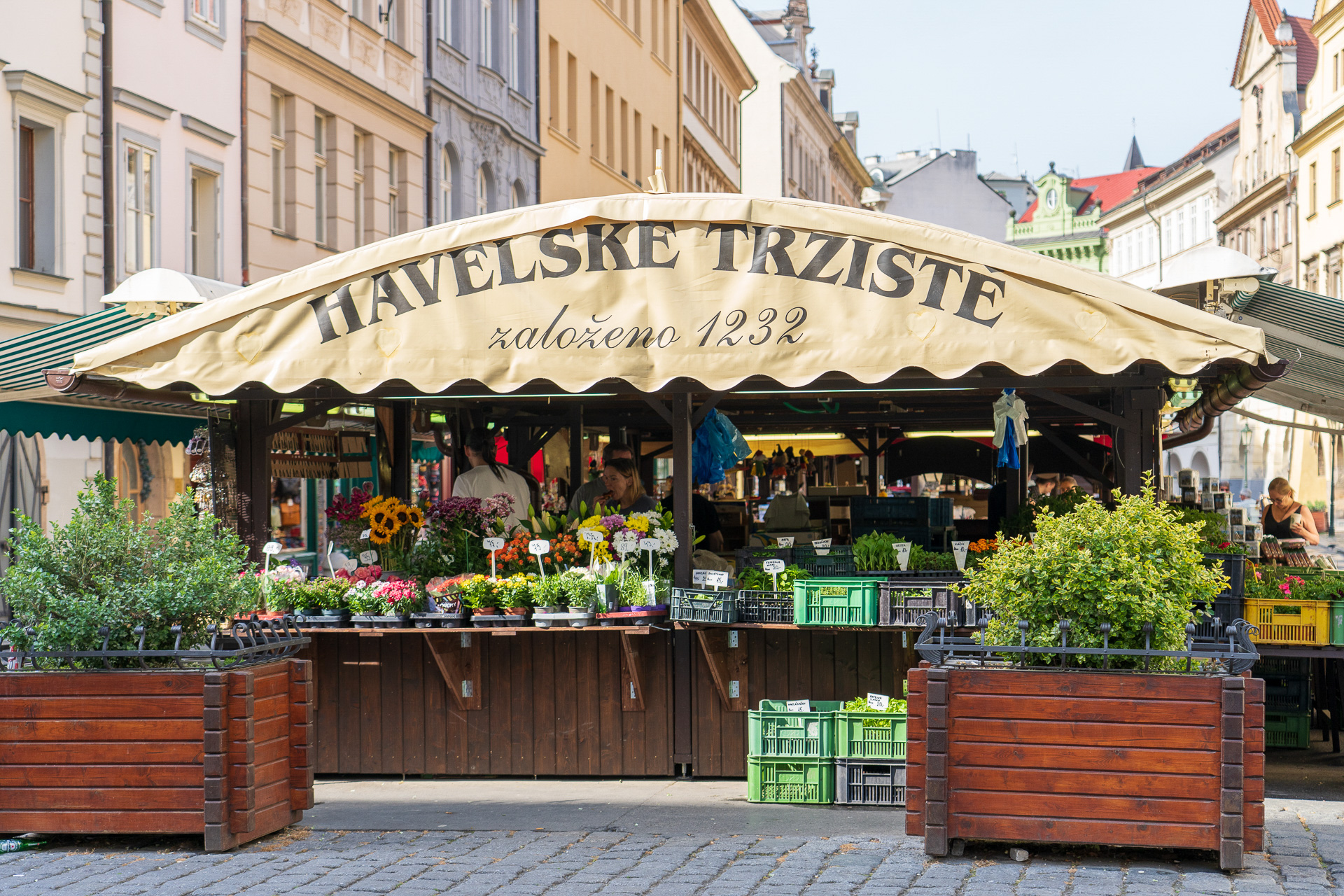 1232年に始まったという歴史ある「ハヴェルスカー市場」。見て回るだけでも楽しくてお土産探しにもGood