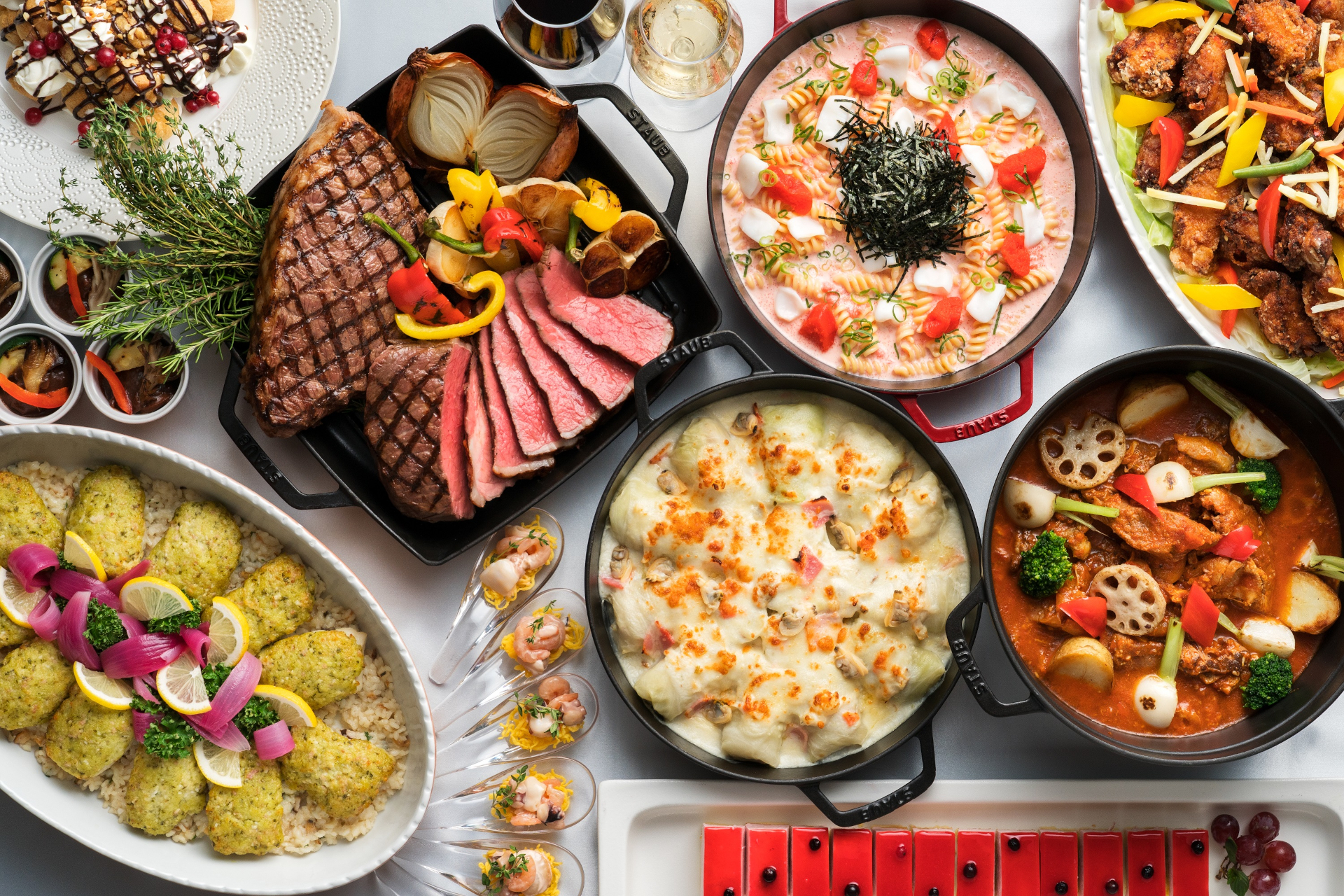 夕食ビュッフェのイメージ