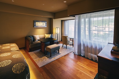 専用テラスを備えた鴨川プレミアムツイン