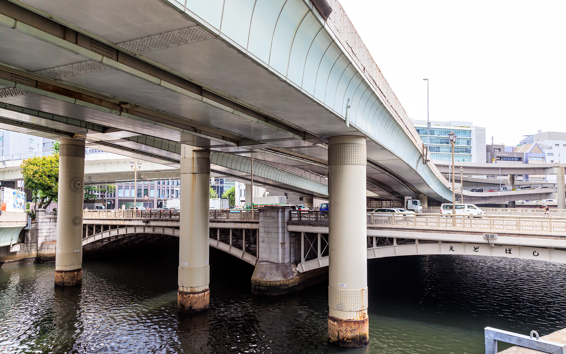 江戸橋上