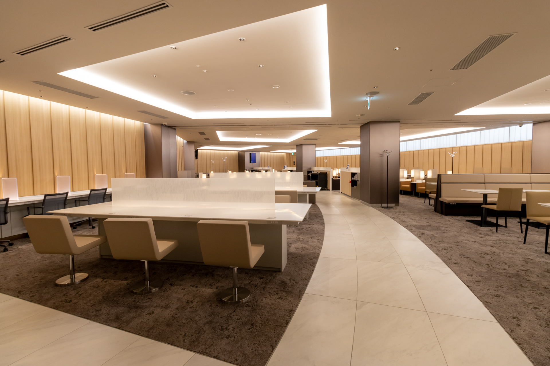 第1旅客ターミナルの第2サテライトにオープンした「ANA LOUNGE」