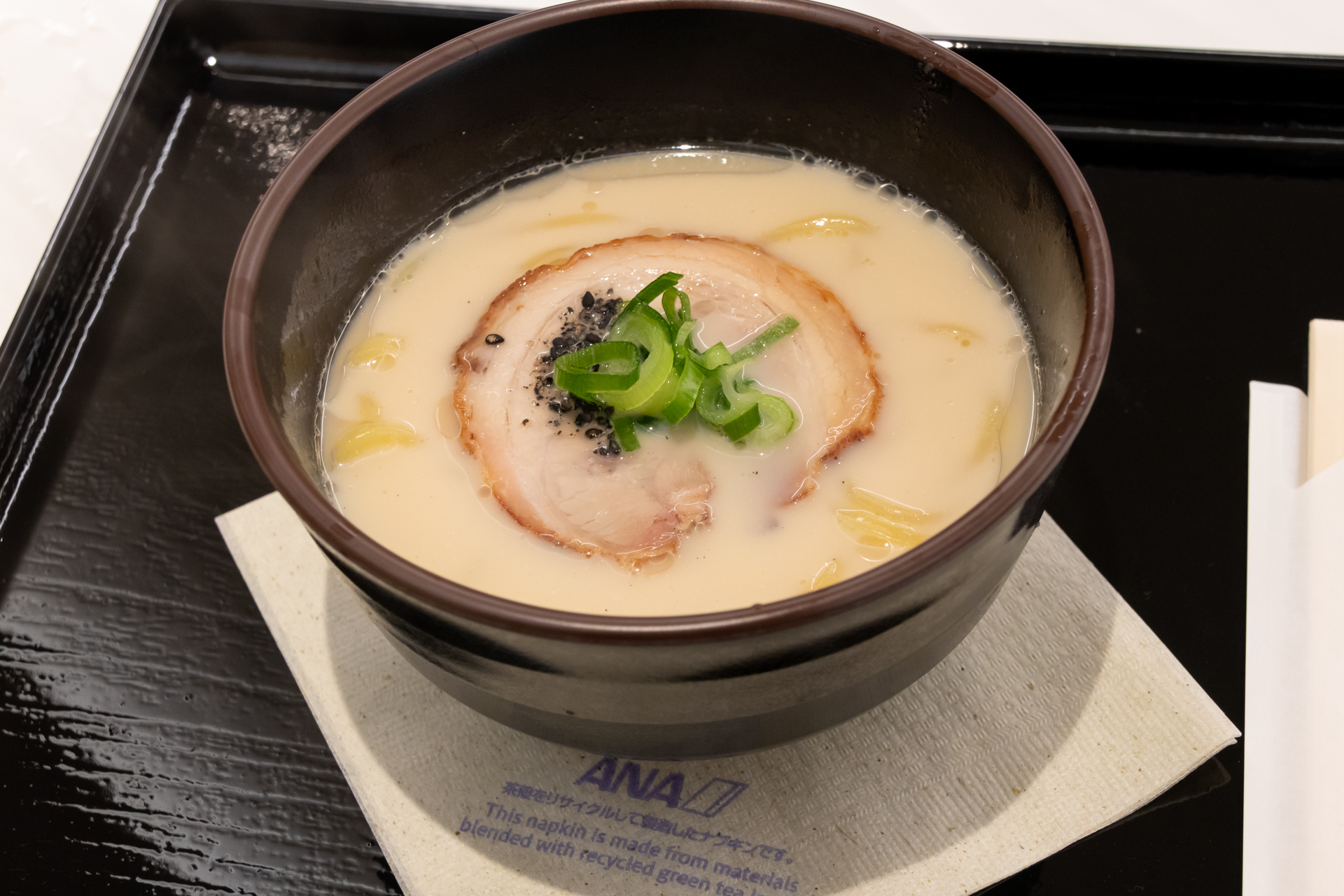 とんこつラーメン