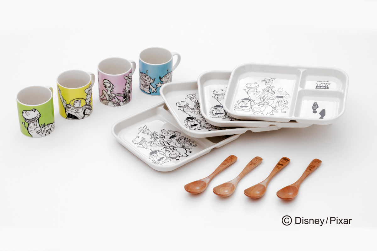 オリジナル食器セットも付属