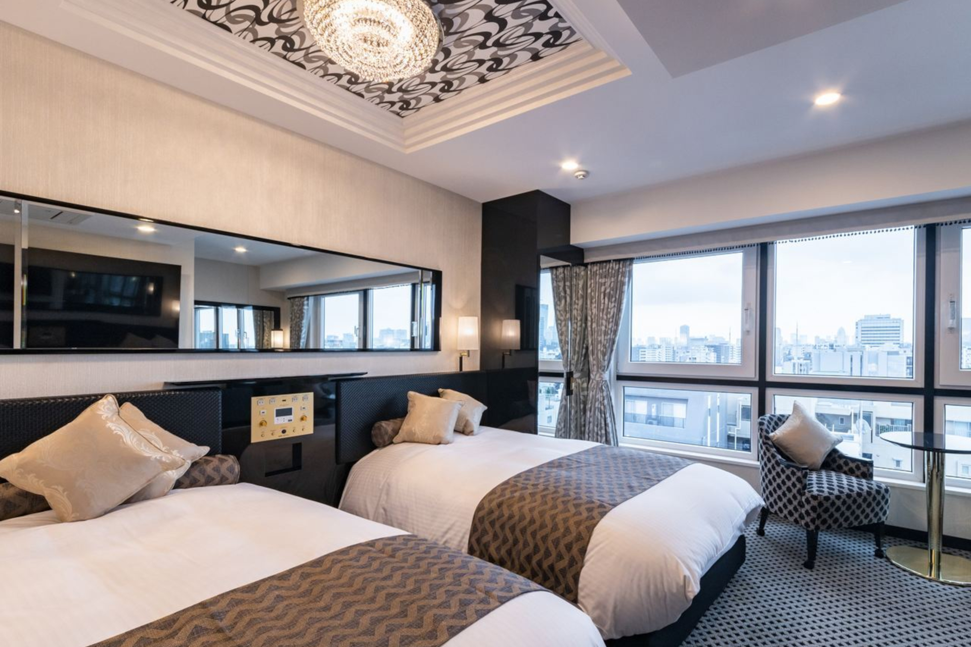 台東区12棟目となる「アパホテル〈浅草 新御徒町駅前〉」が開業した