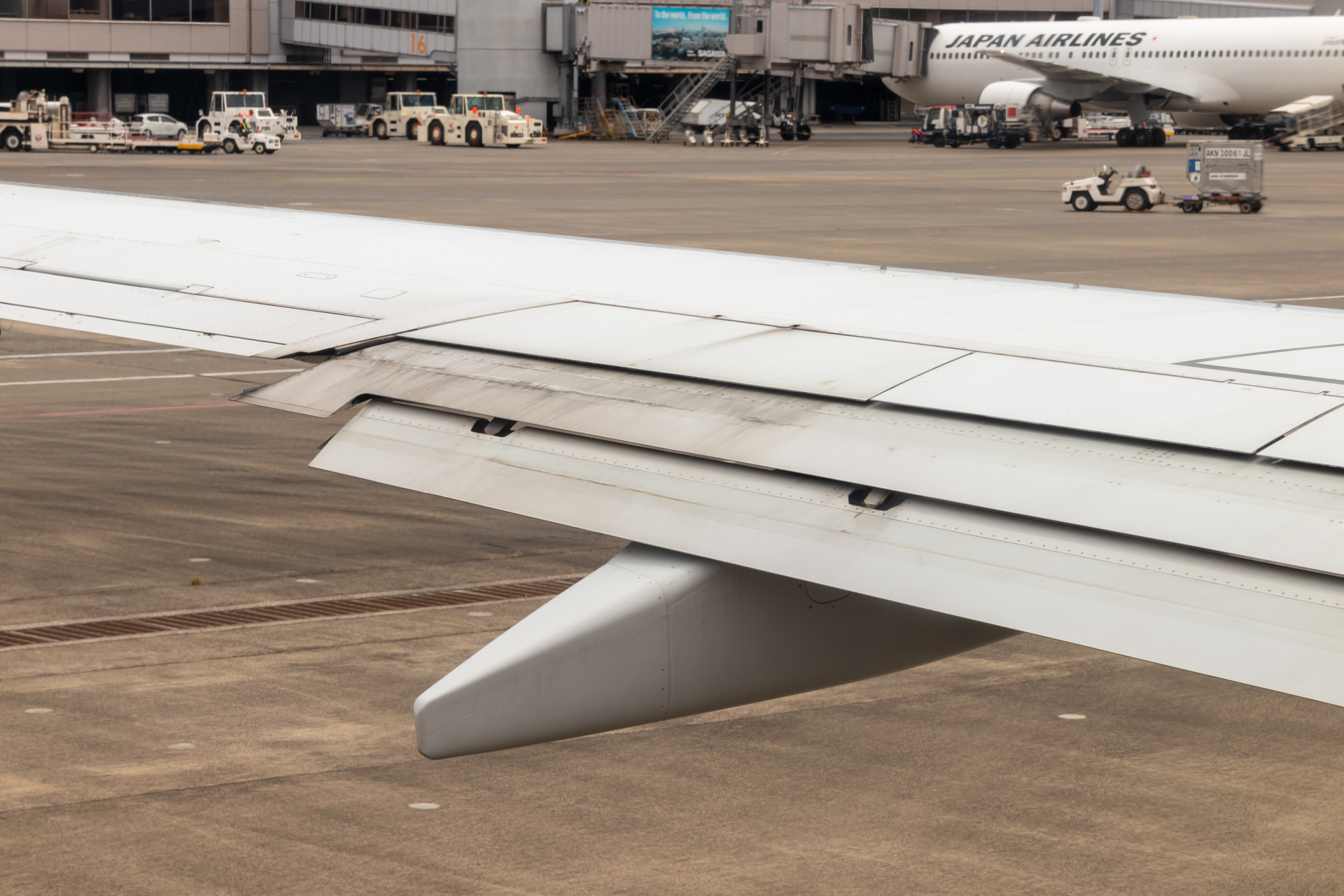 離陸に向けてフラップをセット