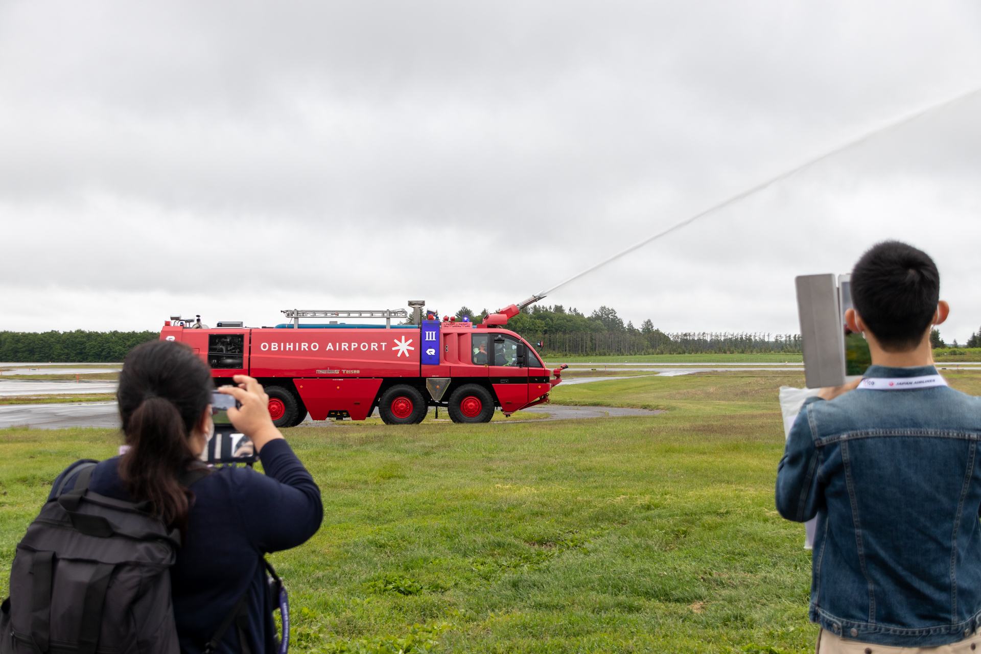 放水も実演されるなどツアー内容は盛りだくさん